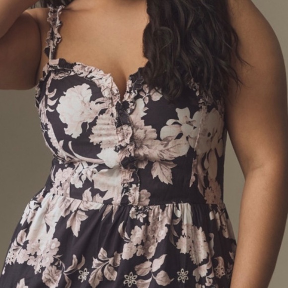 Sleeveless Sweetheart A-Line Midi Dress - Picture 5 of 14